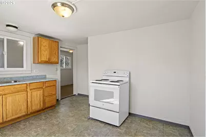 1057 Greenwood Ave, Reedsport, OR 97467 - Photo 35