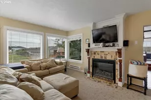 25 NE Clarke St, Depoe Bay, OR 97341 - Photo 9
