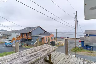 25 NE Clarke St, Depoe Bay, OR 97341 - Photo 19