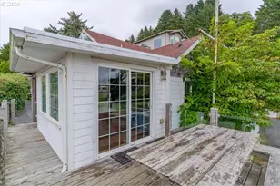 25 NE Clarke St, Depoe Bay, OR 97341 - Photo 21