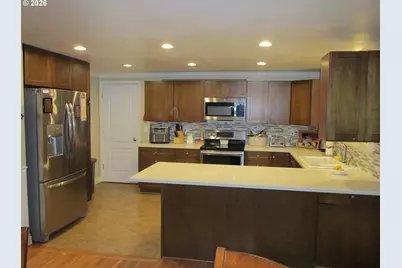 910 Easy St, Brookings, OR 97415 - Photo 17