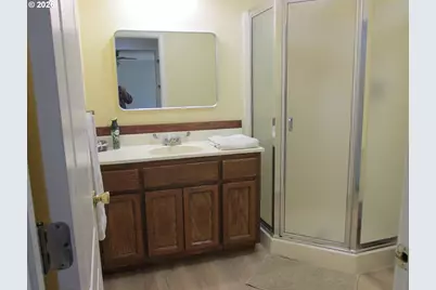 910 Easy St, Brookings, OR 97415 - Photo 33
