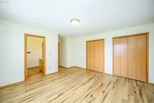 824 NE Ashby Ct, McMinnville, OR 97128 - Photo 19