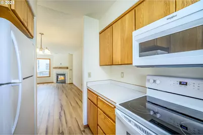 824 NE Ashby Ct, McMinnville, OR 97128 - Photo 7