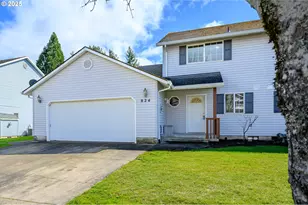 824 NE Ashby Ct, McMinnville, OR 97128 - Photo 1