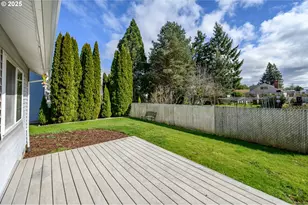 824 NE Ashby Ct, McMinnville, OR 97128 - Photo 33