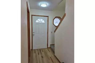 824 NE Ashby Ct, McMinnville, OR 97128 - Photo 5