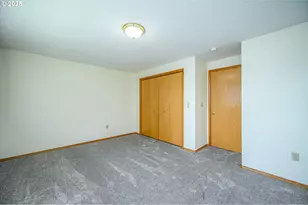 824 NE Ashby Ct, McMinnville, OR 97128 - Photo 25