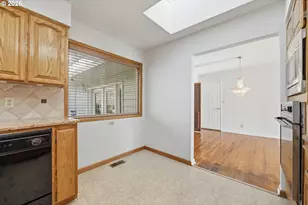 349 Greenfield Ave, Eugene, OR 97404 - Photo 13