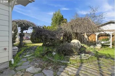 349 Greenfield Ave, Eugene, OR 97404 - Photo 41