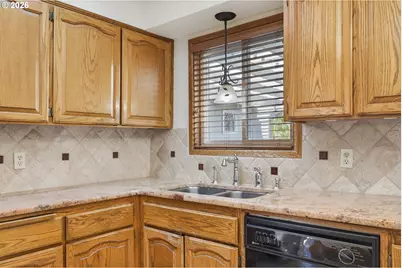 349 Greenfield Ave, Eugene, OR 97404 - Photo 11