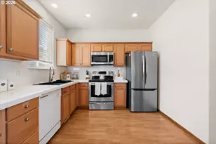 14 SW Horton Way, Beaverton, OR 97006 - Photo 15