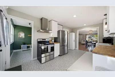 1218 E 11th St, The Dalles, OR 97058 - Photo 13