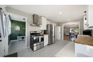 1218 E 11th St, The Dalles, OR 97058 - Photo 13