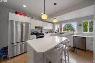 662 S 11th St, Coos Bay, OR 97420 - Photo 29