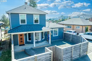 662 S 11th St, Coos Bay, OR 97420 - Photo 13