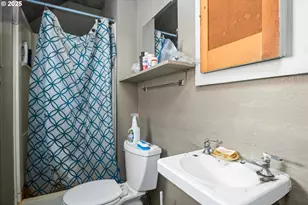 490 W 4th Ave, Eugene, OR 97401 - Photo 15