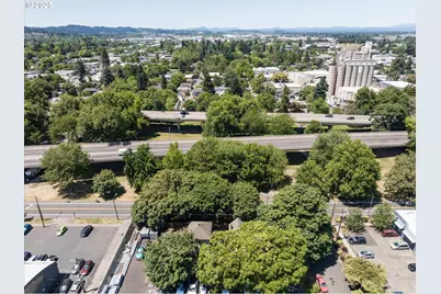 490 W 4th Ave, Eugene, OR 97401 - Photo 17