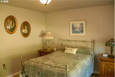 3952 Del Rio Rd, Roseburg, OR 97471 - Photo 11