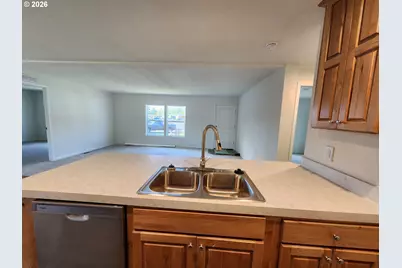 110 NW 4th St #F16, Warrenton, OR 97146 - Photo 7