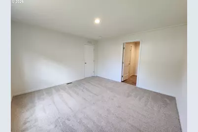 110 NW 4th St #F16, Warrenton, OR 97146 - Photo 9