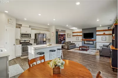 478 Greencrest St NE, Salem, OR 97301 - Photo 7