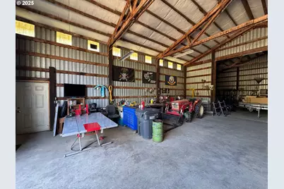 10418 Champoeg Rd, Aurora, OR 97002 - Photo 33