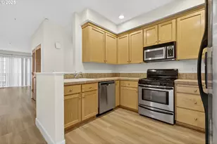 7872 SW 31st Ave, Portland, OR 97219 - Photo 9