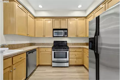 7872 SW 31st Ave #11, Portland, OR 97219 - Photo 11