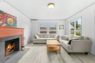 6824 N Commercial Ave, Portland, OR 97202 - Photo 11