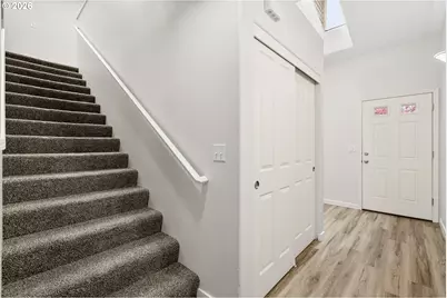 38800 Cascadia Village Dr, Sandy, OR 97055 - Photo 9