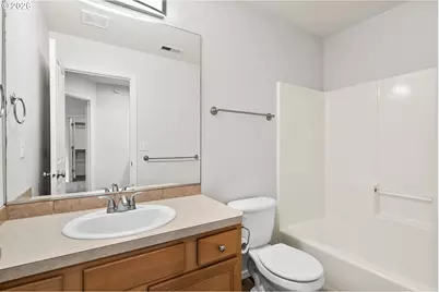 38800 Cascadia Village Dr, Sandy, OR 97055 - Photo 15