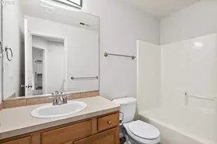 38800 Cascadia Village Dr, Sandy, OR 97055 - Photo 15