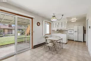 2925 17th Ave, Forest Grove, OR 97116 - Photo 9