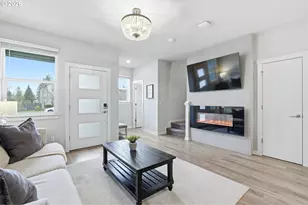 7950 SE Butternut Creek Pkwy, Hillsboro, OR 97123 - Photo 5