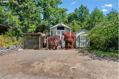 28 Easy St, Florence, OR 97439 - Photo 1