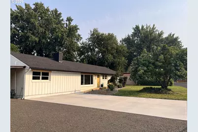 4189 SW Perkins Ave, Pendleton, OR 97801 - Photo 1