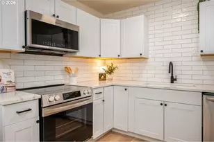 12530 SE Market St, Portland, OR 97233 - Photo 15