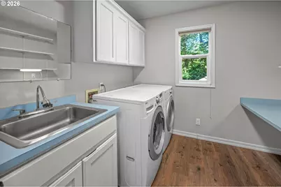 5575 Suncreek Dr, Lake Oswego, OR 97035 - Photo 27