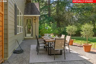 5575 Suncreek Dr, Lake Oswego, OR 97035 - Photo 31