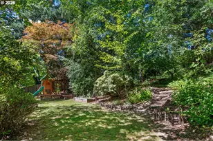 5575 Suncreek Dr, Lake Oswego, OR 97035 - Photo 37