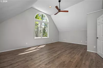 5575 Suncreek Dr, Lake Oswego, OR 97035 - Photo 21