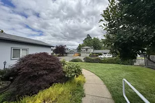 962 Rainbow Dr, Springfield, OR 97477 - Photo 43