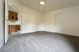 962 Rainbow Dr, Springfield, OR 97477 - Photo 13