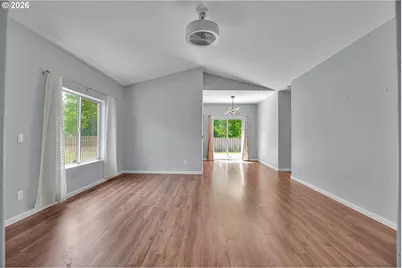 716 Eric Dr, Molalla, OR 97038 - Photo 5