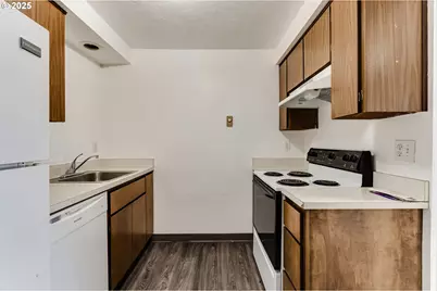 4137/4139 Bluebelle Way, Springfield, OR 97478 - Photo 9