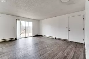 4137/4139 Bluebelle Way, Springfield, OR 97478 - Photo 5