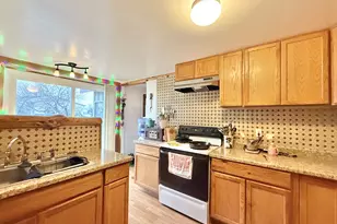 138 W 12th St, Prairie City, OR 97869 - Photo 9