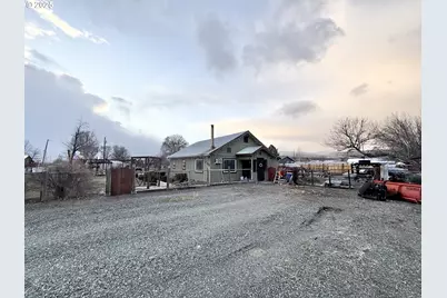 138 W 12th St, Prairie City, OR 97869 - Photo 31