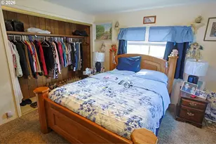 525 Village Pines Way, Coos Bay, OR 97420 - Photo 17